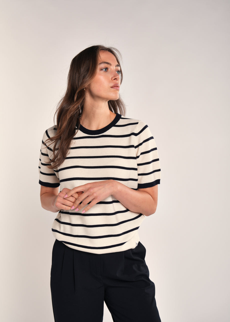 Lenka SS Top Ecru White Navy